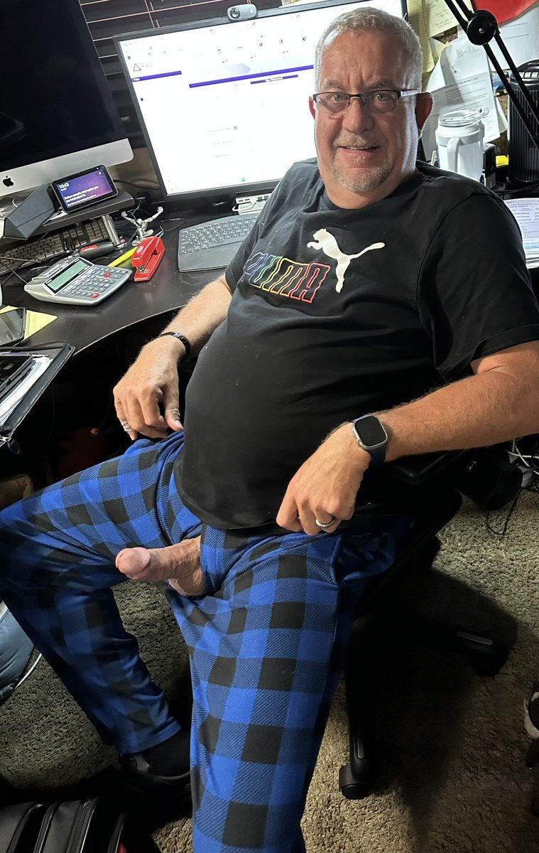 mydaddyandme3's tweet photo. Daddy has a huge thick cock! Want to see more and daddy pounding my boy hole? Follow us at https://t.co/X11hhbDNkD https://t.co/hY2jgnyQNa