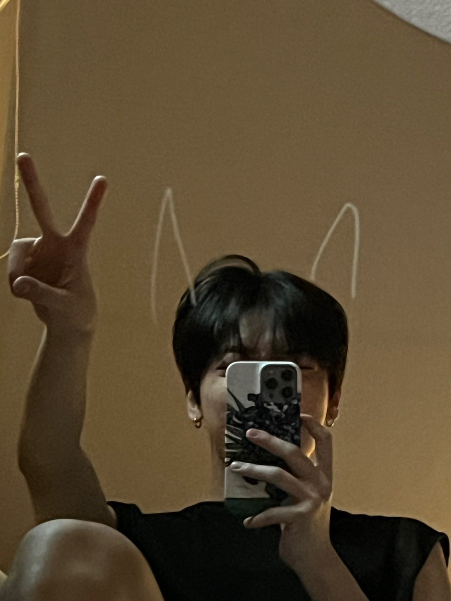CiipherFRANCE's tweet photo. ✨-• Bubble 

@Sungwon_France a posté 4 nouvelles photos de lui sur 🫧.🫶🏻
 
©️: @CiipherFRANCE 

#Ciipher #CPR #싸이퍼 #Ciipher_THECODE #WON_ForU #원 https://t.co/XbIs0EsQJt