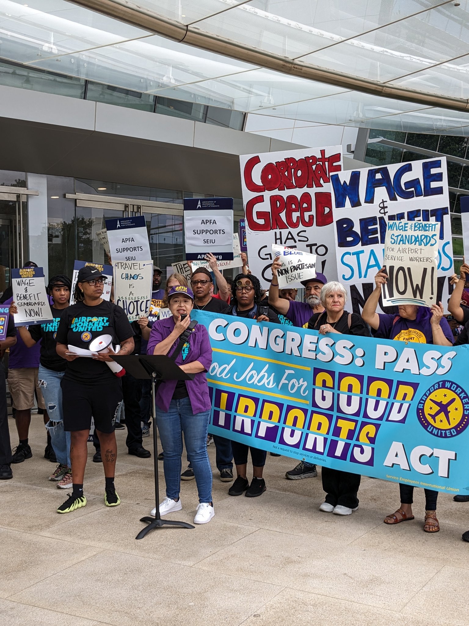 SEIU Texas on Twitter ""American Airlines, Tell us why your standing