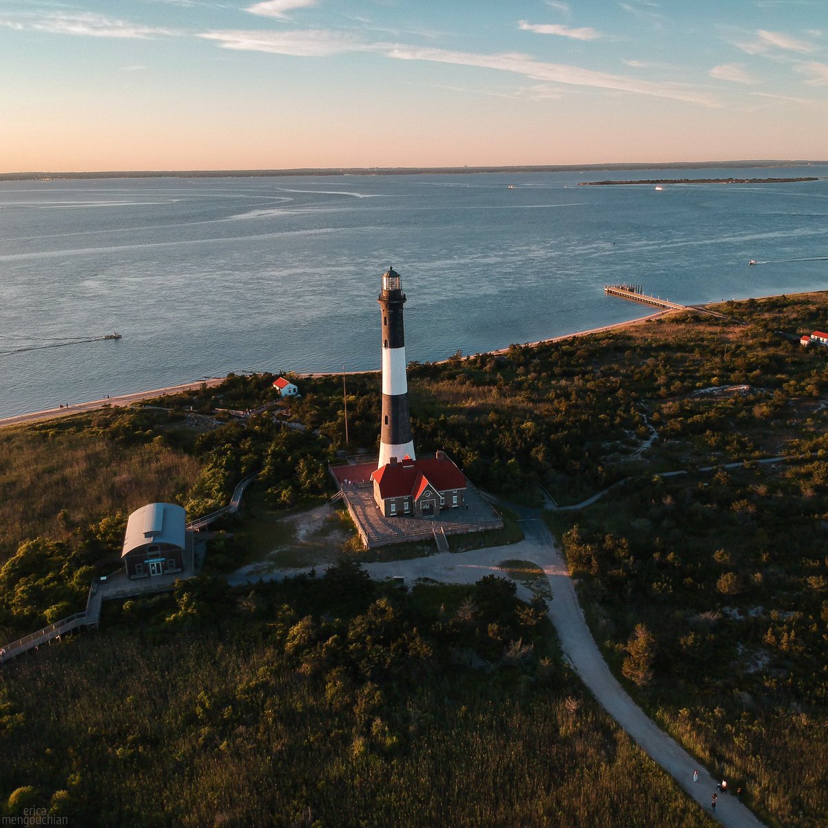 ericamango_'s tweet photo. @DJIGlobal Long Island, NY 

#dronephotography #longisland https://t.co/1zPUi15Jpf
