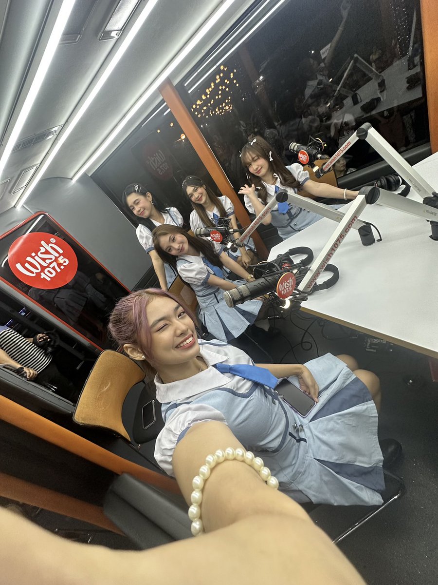 [ #MNL48onWishBus ]

Thank you to all MNLoves who came to watch and support us tonight! 😍

A massive thanks also to PPOPCON Manila 2023 &amp; Wish 107.5 for making this happen! 📡🎤🎉

See you this weekend for #PPOPCONMANILA2023 💛