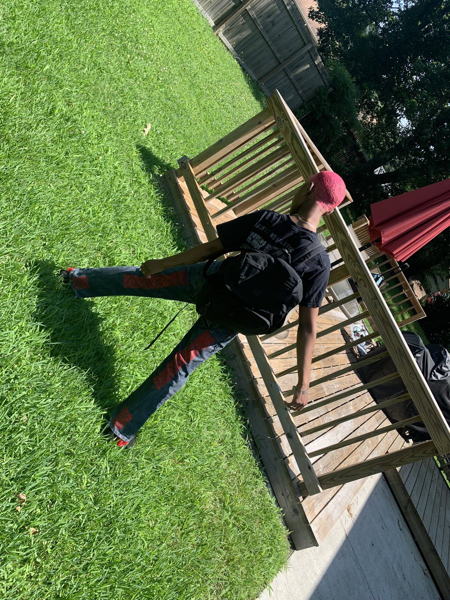 omgsprngxo's tweet image. She wanna kick?! I’m not lou kang bih ! I’m not Bruce lee! #PTTM all plats nowski