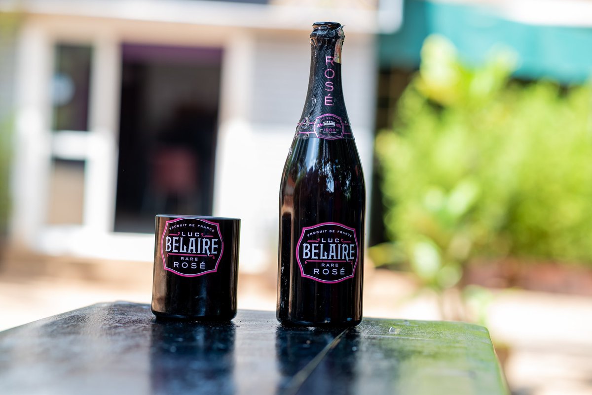 SkillsKlinic's tweet image. Next time dont just throw that bottle, these women @SkillsKlinic could put them to some use and earn some ka money. #SkillsKlinic