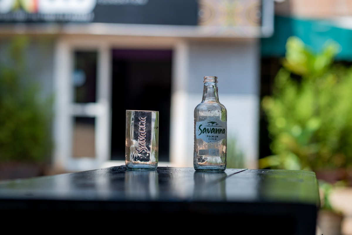 SkillsKlinic's tweet image. Next time dont just throw that bottle, these women @SkillsKlinic could put them to some use and earn some ka money. #SkillsKlinic