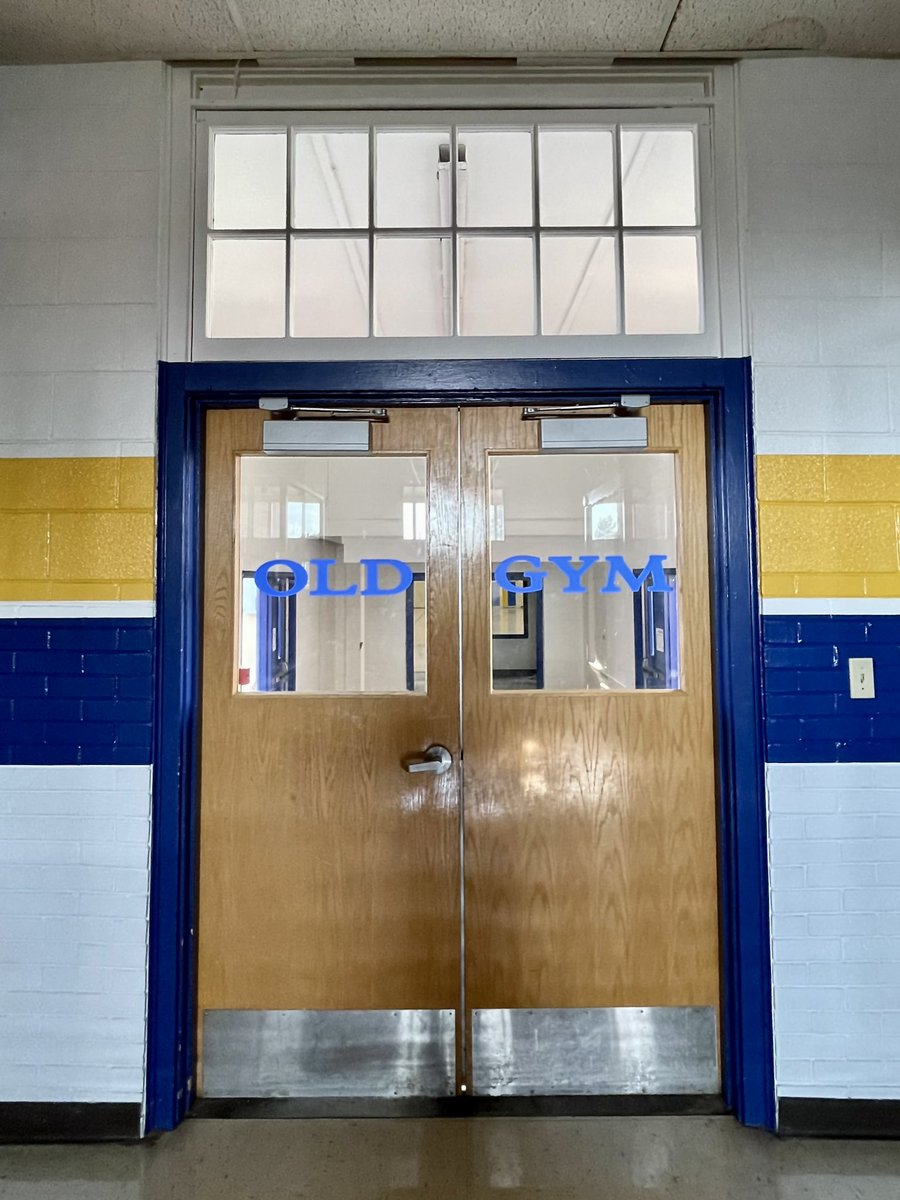 gym_picker's tweet photo. I’ve often called Gregory Gym “The Mother of All Gyms” in Texas but this one is undeniably the most successful and important as any gym in Texas. I am grateful to Coach Schilling  @ECSchill for the opportunity to spend time here.

Nazareth is Texas Basketball royalty. https://t.co/h2QE541diI