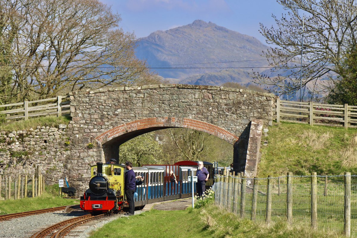 iainlindley's tweet image. I love the #spectacularviews from train windows, but I very rarely take photographs as I dislike the glare and reflection from the glass. Fortunately, most of the @rersteam carriages don’t have windows… #daysoutbytrain
