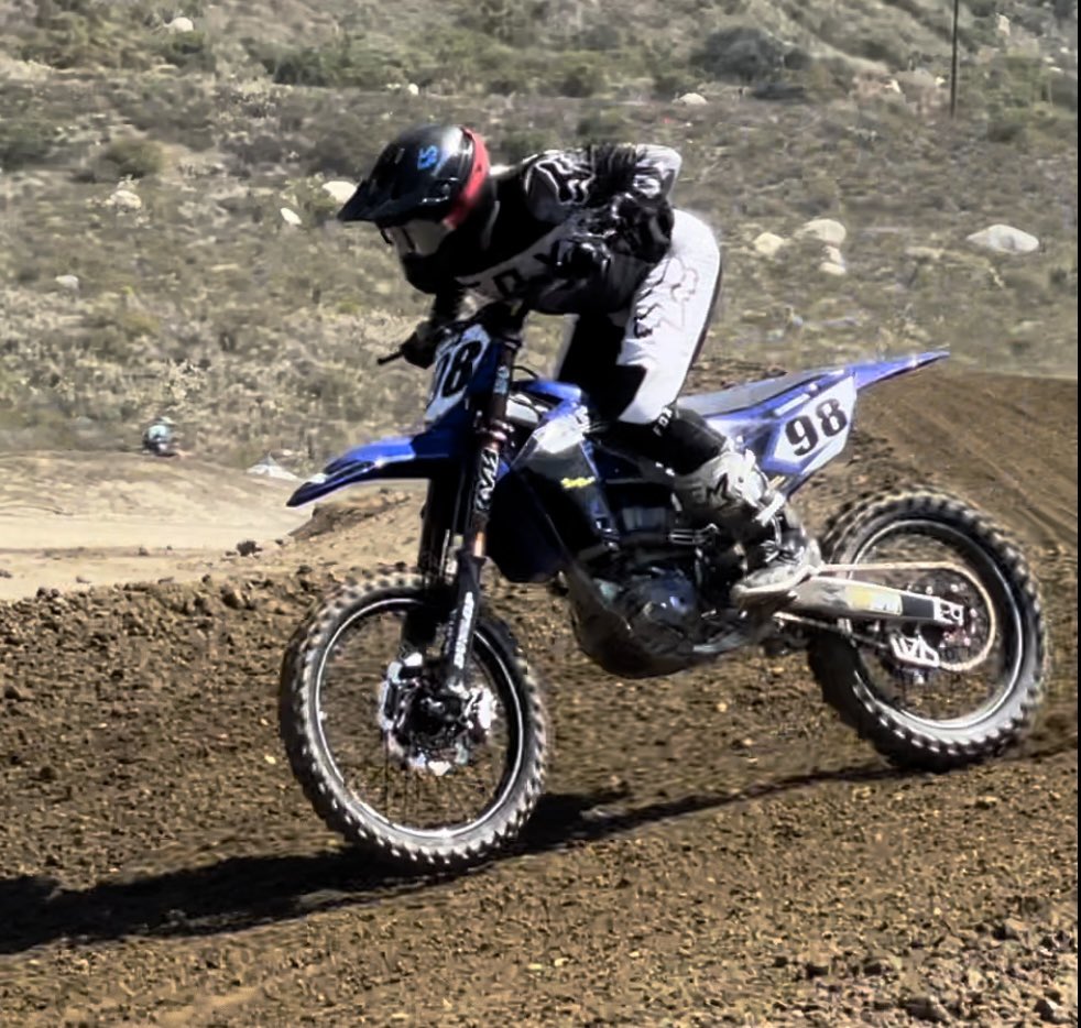 Crasher98 tweet media