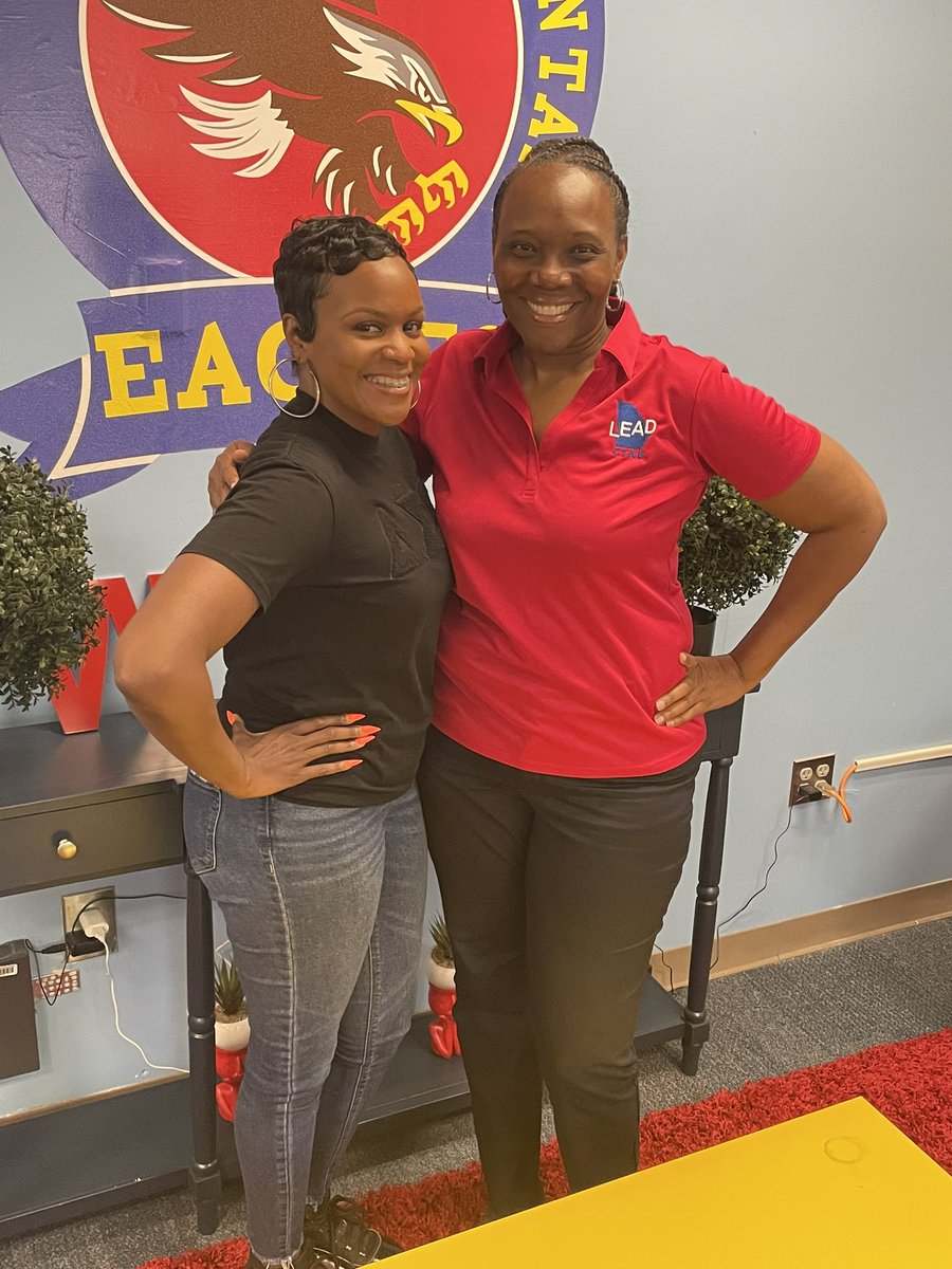 AxsonRoberta's tweet photo. Thank you @DrTSpencer for sharing leadership wisdom with me today. I’m so inspired after speaking with you! ❤️
#leadershiptoolbox
#leadctae
#leader
#ibuildleaders
@hbhenderson5 https://t.co/JTnH0sog2o