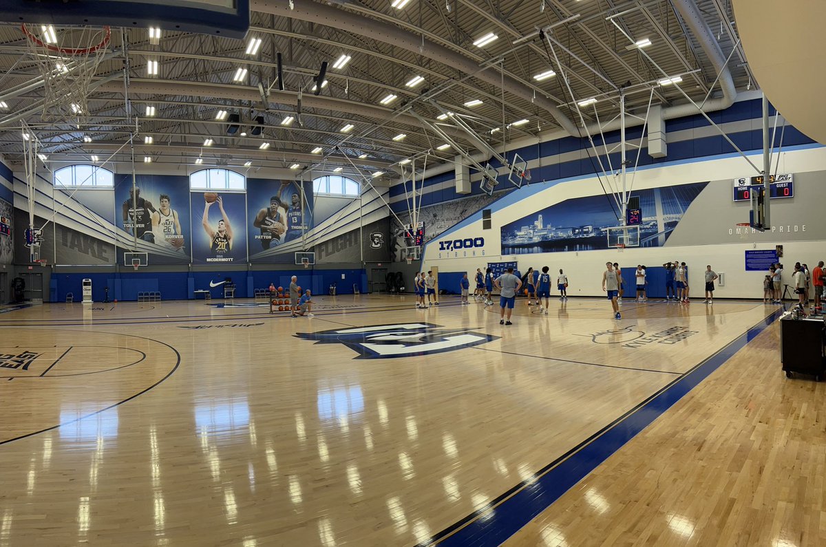 mjdemarinis's tweet image. Creighton hoops practice. Someone left the door unlocked.

Ask me anything.