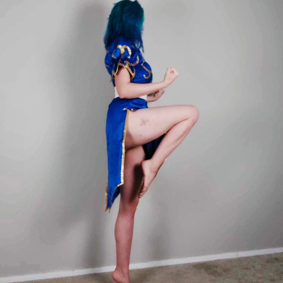 ElsaSmith69's tweet photo. Chun Li kick!!
Love working on this cosplay. 🌶 🔗 in bio! You can see what else Chun Li did lol
#ChunLi #nsfw #ContentCreator #cosplay #model #comiccon #Streetfighter #onlyfans #onlyfansgirl #selling #hotgamer #thighs #OF #feet #toes #sexy #ActivisionBlizzard https://t.co/NWLbCeSWa3