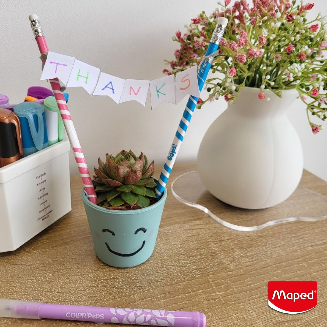 As the school year ends remember to say a BIG thank  🥰 to your teacher. Follow our easy step-by-step post to create this cute gift for your teacher 🎁 bit.ly/3PT0UPt