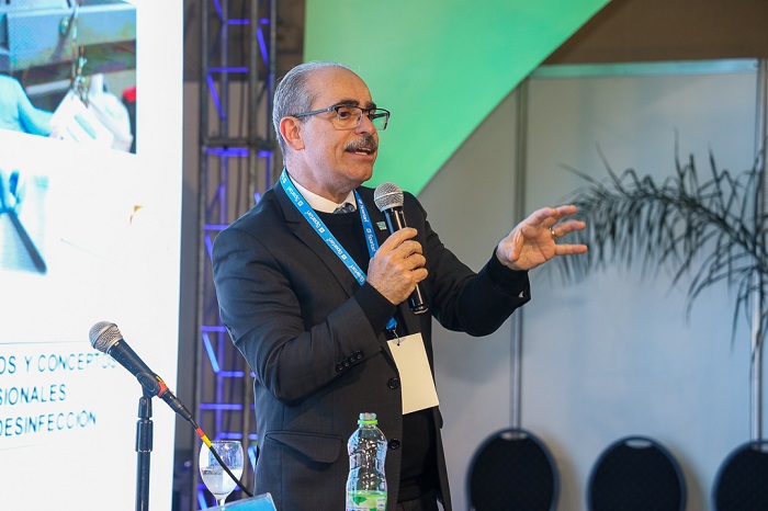 ExpoClean's tweet photo. Paulo Zanini Gregorio, gerente comercial Spartan de Brasil, comentó los ejes principales de sus
#infoclean #Expoclean #GuiaClean #limpieza #Higiene #lavanderia #tintoreria #espaciosverdes #salud #hotel #restaurante #restaurantesargentinos

https://t.co/6KomY3NsTB https://t.co/JbgZ1Dfhic