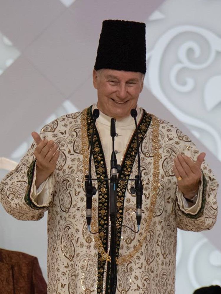 Yes! We are a community that welcomes the smile! 

~ Aga Khan IV

#Imamatday #OneJamat #Ismaili 
#proudismaili