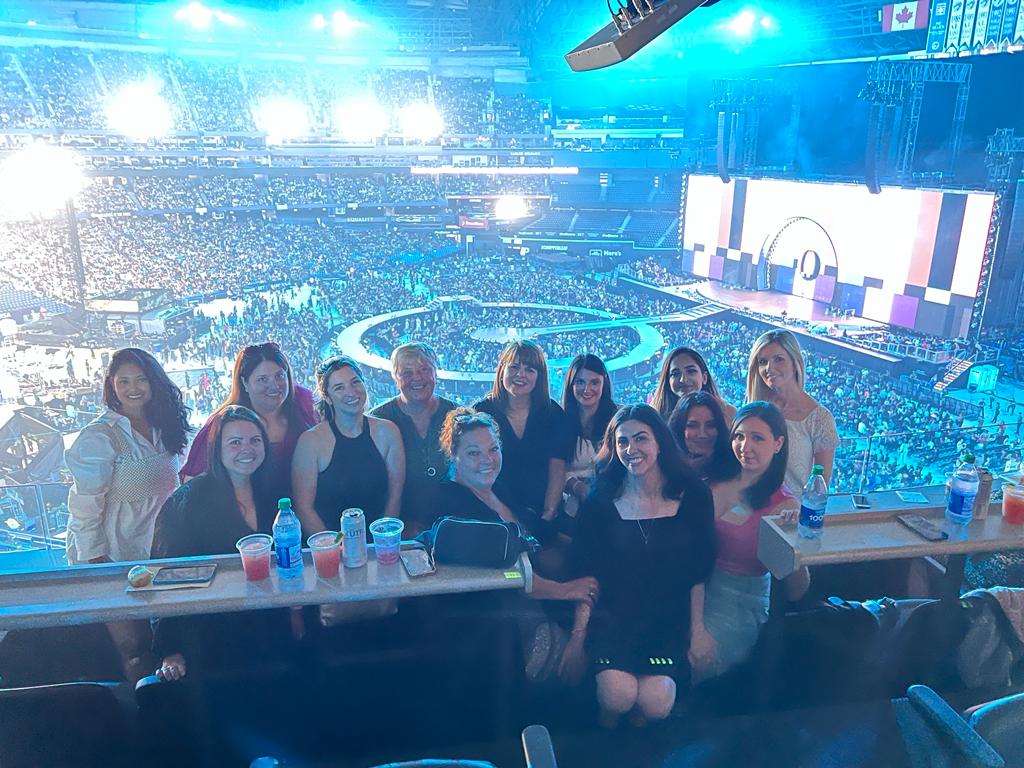 SmitiuchLaw's tweet photo. All the Smitiuch ladies were crazy in love at the Beyoncé concert last weekend! https://t.co/5unmy8BzXC