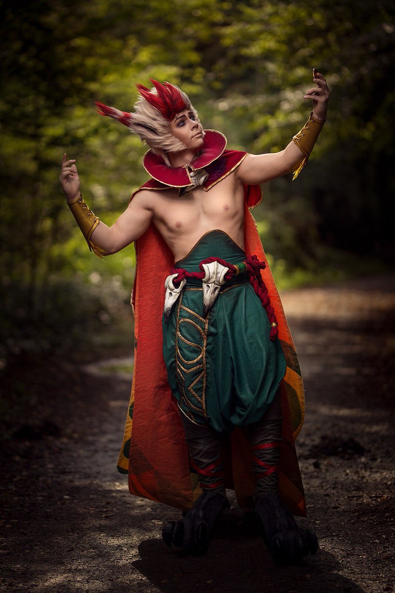 UnonoCosplay's tweet photo. @LeridaLoL @NatsukuNeko Hab da noch so nen Rakan rummfliegen 😇 https://t.co/lkC9wOed2y