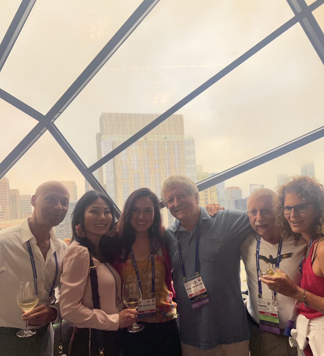 DrJennyYip's tweet photo. Absolutely loved #OCDcon, especially getting the chance to catch up with these guys every year year to discuss everything #OCD! Thursday nights speakers reception @IOCDF was amazing!
#OCDtreatment #RFC #LTC #StressLessLife #OCDrecovery https://t.co/jr5F5iWNmd