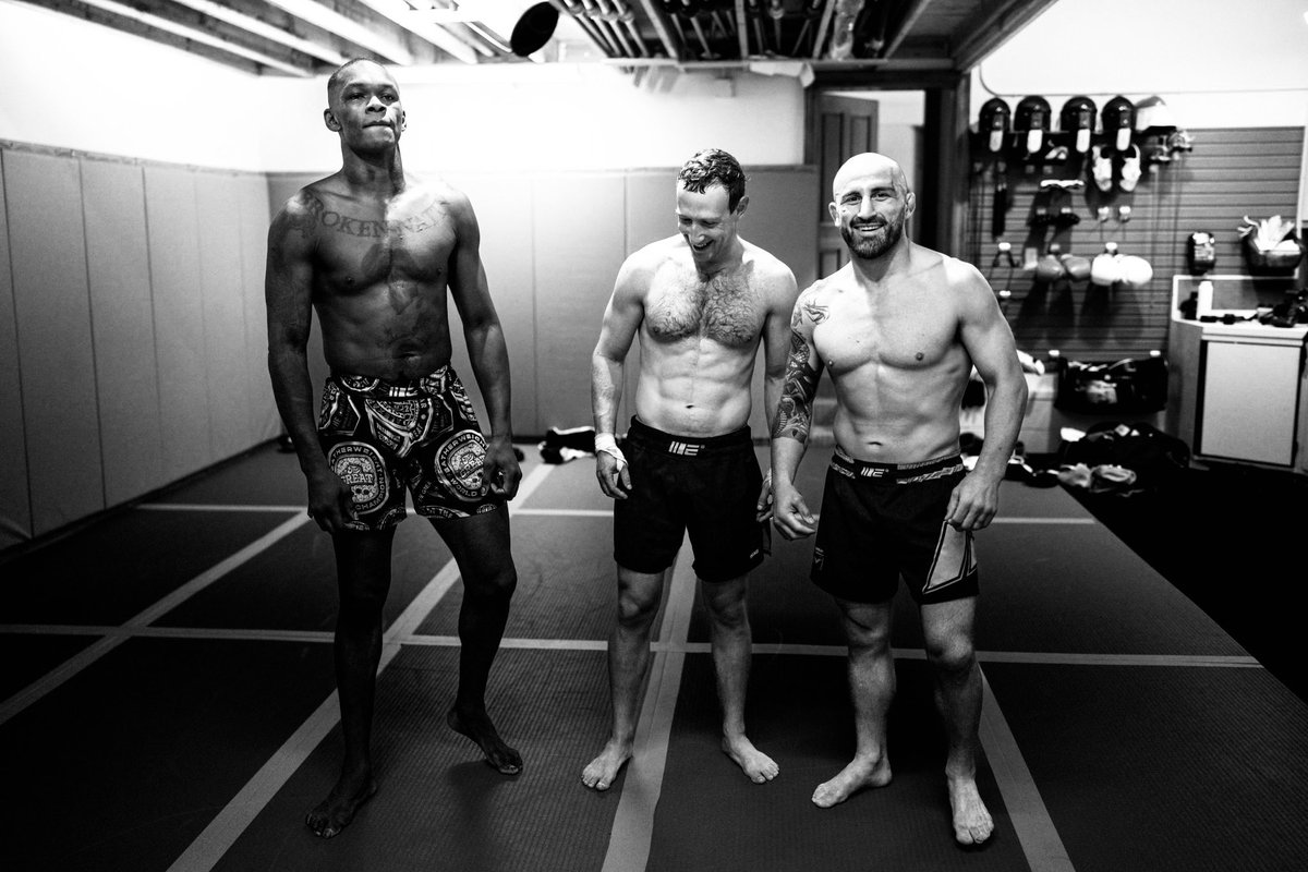 Israel Adesanya tweet media