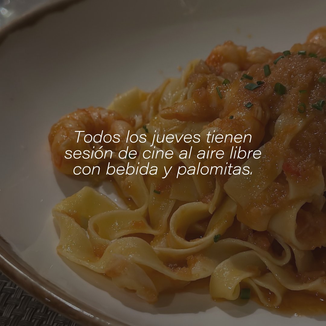 Velada_app's tweet photo. Disfruta del evento secreto de #LaVeranda de #Atzaro. 🤫
Gastronomía mediterránea y una sesión de cine al aire libre con bebida y palomitas todos los jueves. 🎥
¿Cómo nos hemos enterado? Gracias al tip de @belenparra_ en la app. 😉
📲 https://t.co/GC71rVdGRP
#VeladaApp #Ibiza https://t.co/F7cktDLdqE
