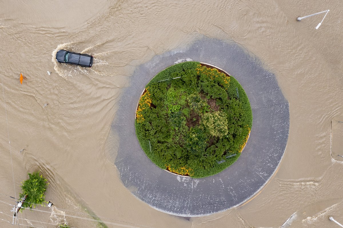 It’s been incredible to see Vermonters coming together during this disaster. Here’s Cambridge, VT, where major flooding is occurring on the Lamoille River. #VTflood23