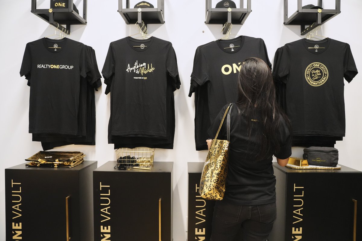 Realty ONE Group tweet media