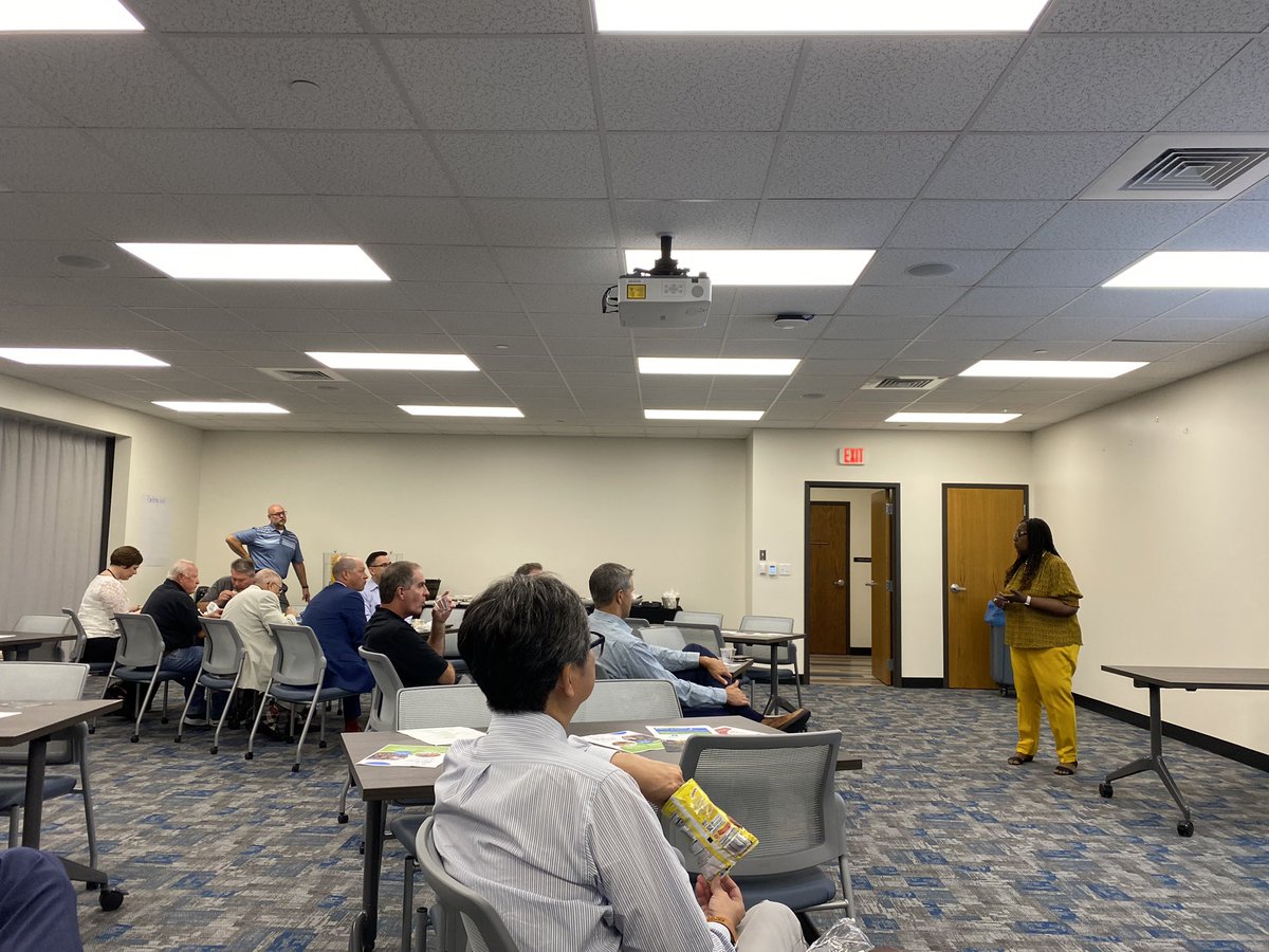 nat_murdock's tweet image. Thank you @DrGrenitaLathan for updating the @Foundation4SPS past board presidents today!  #supportSPS