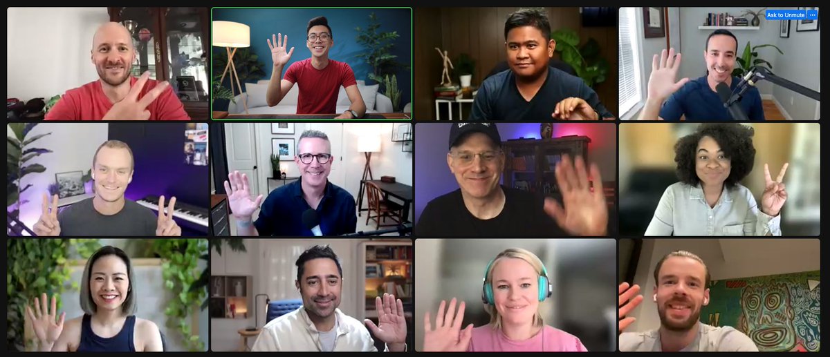 The best part of building an internet business... is the people. Hands down. 😊

Dream Studio Course (Cohort 11) off to a great start! 🚀

Get ready to see world-class video studio setups from <a href="/ridd_design/">Ridd 🤿</a> <a href="/wes_kao/">Wes Kao 🏛</a> <a href="/omaidh/">Omaid Homayun</a> <a href="/clement_x/">Clément</a> <a href="/PranaWealth/">Prana Wealth</a> <a href="/tomharari/">Tom Harari</a> <a href="/dstanley4/">David Stanley</a>