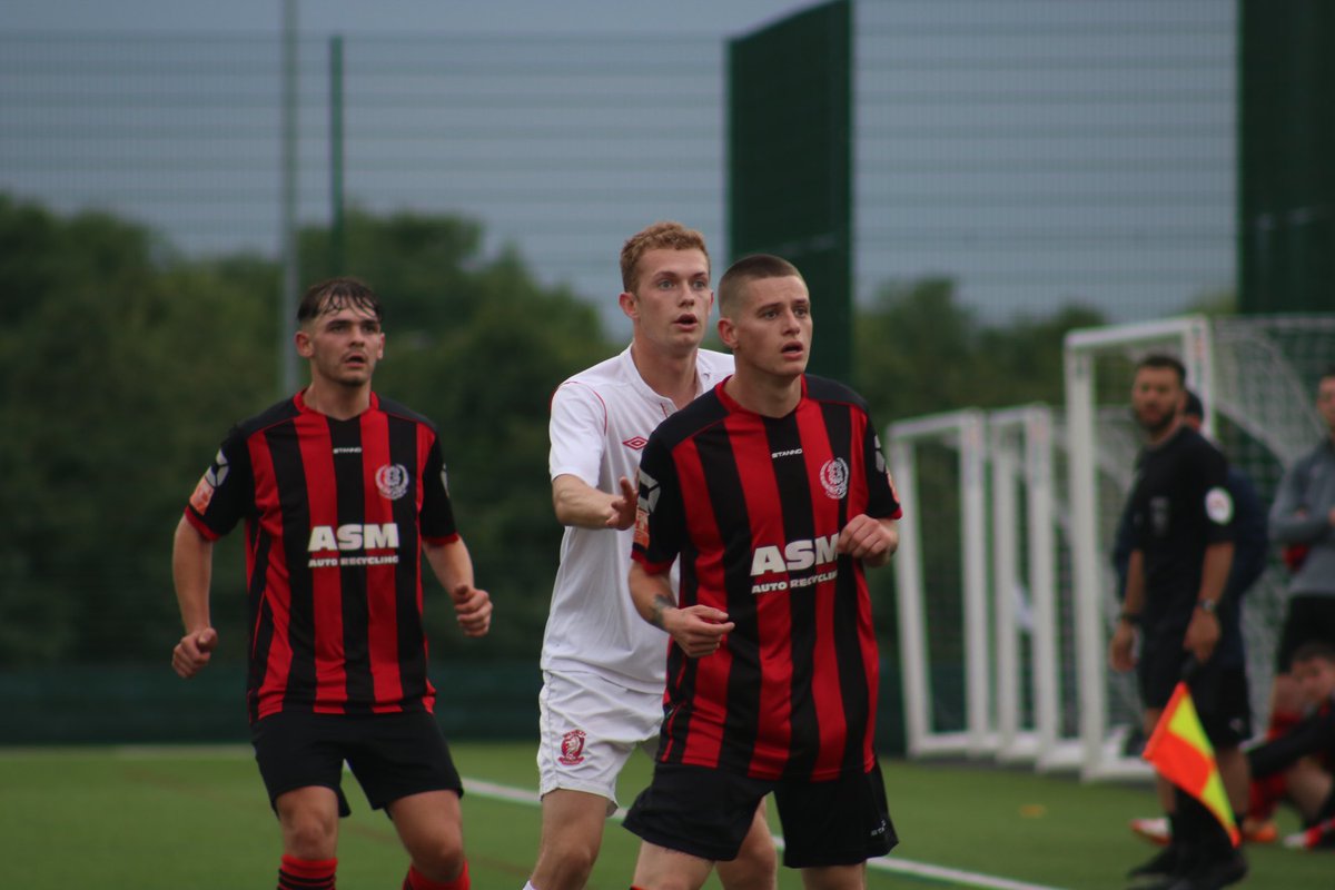 thameunitedfc's tweet photo. 45’ | Halftime here against @WembleyFC 

Still 1-0 after the early goal from our No.7 

#ThameUtd | 🔴⚫️ https://t.co/mbKMhCgk3Z