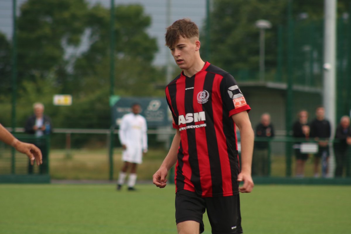 thameunitedfc's tweet photo. 45’ | Halftime here against @WembleyFC 

Still 1-0 after the early goal from our No.7 

#ThameUtd | 🔴⚫️ https://t.co/mbKMhCgk3Z