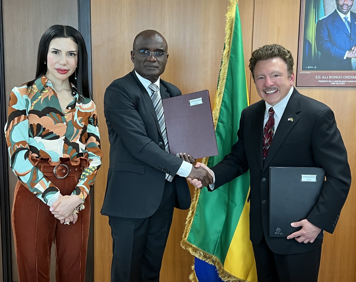 Mr. Jean-Baptiste Bikalou (center), Vice President for International Relations at FEG and President/CEO of PetroGabon, met with NUSACC's David Hamod and H.E. <a href="/AlineYounes2/">Aline Younes</a>, #Lebanon's Ambassador to Gabon and the Economic Community of Central African States (ECCAS).