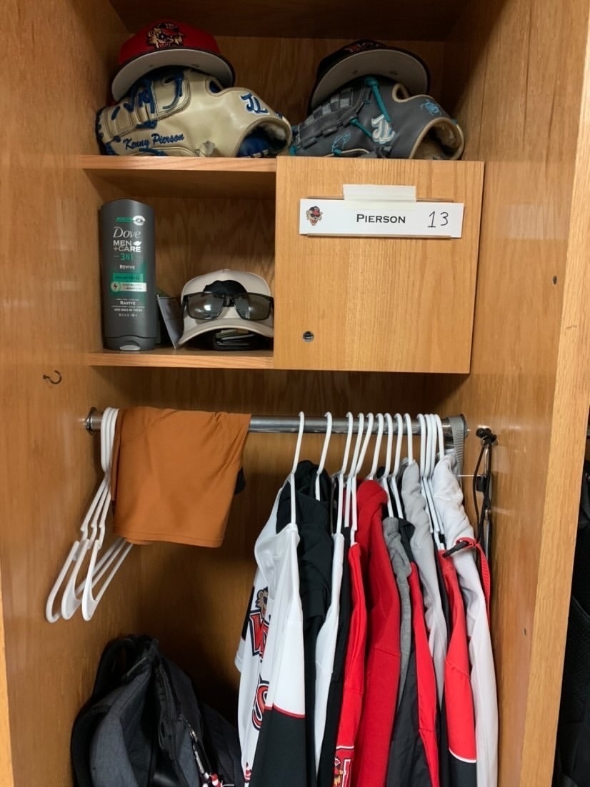 Locker Shots and Leather Showcases 📸

#DNA by: <a href="/kennypierson23/">Kenny Pierson</a>