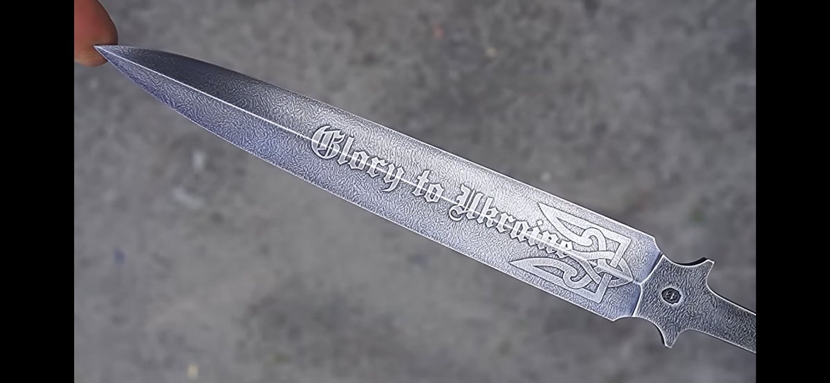 inducedcoma's tweet image. The Ukrainian knife maker I follow on    YouTube forged some amazing knives from steel scavenged from the gun barrel of a Russian tank.