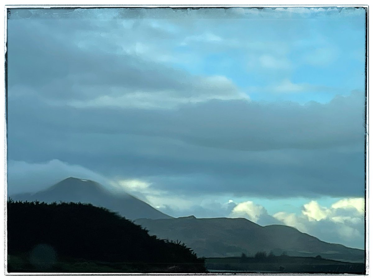 Ora. Apparently means coastline too! So here’s mountain above sea: specifically Mount #Errigal in #cresslough and #sliabhliag #slieveleague (the highest sea cliffs in Europe!) in #donegal #365in2023dailyprompt