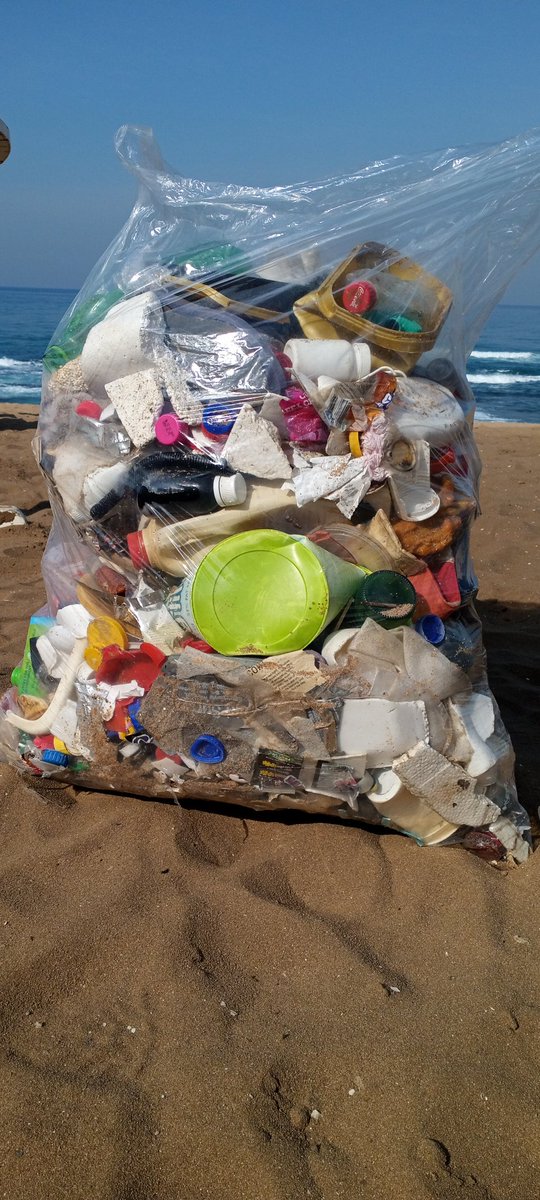 RightDye's tweet photo. It is imperative that #Global #Corporate companies contribute to #recycling .

So while I am in #Africa I am taking note of who doesn't.

I am living on the #beach @ present &amp; every morning I #CleanUp about 200m of Beach #coastline in front of my #hotel here on the #EastAfrica. https://t.co/JRAeU6jMq2