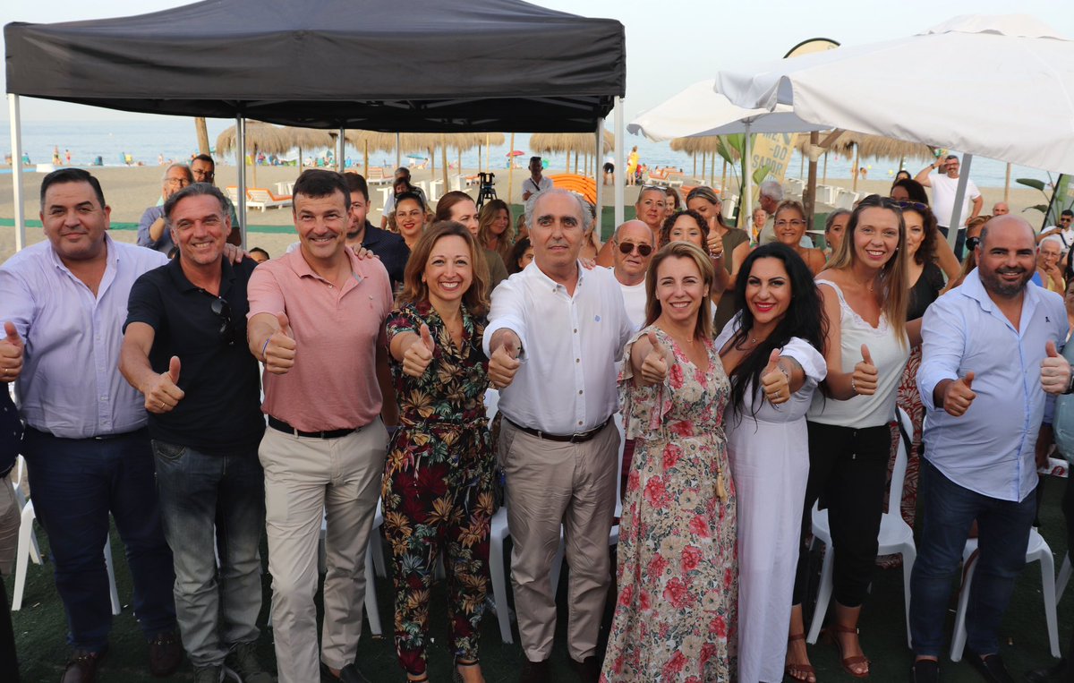 PPMalaga's tweet photo. Navarro: “Sólo el PP puede revertir el daño que ha hecho el sanchismo a la Costa del Sol tras cinco años de abandono”
• La presidenta provincial recuerda en Manilva que los socialistas “no han invertido en movilidad, ni en agua ni en playas”
• Denuncia el “desprecio” de Sánchez al turismo, actividad que genera cada año en la Costa del Sol ingresos superiores a 14.000 millones de euros y de la que viven 117.000 familias y 14.000 empresas
• “Manilva eligió el tren del progreso y de la mano de Feijóo se convertirá en un referente de la Costa del Sol”, afirma

#EntreTodos #MálagaEntreTodos #partidopopular #Málaga #EsElMomento #VeranoAzul