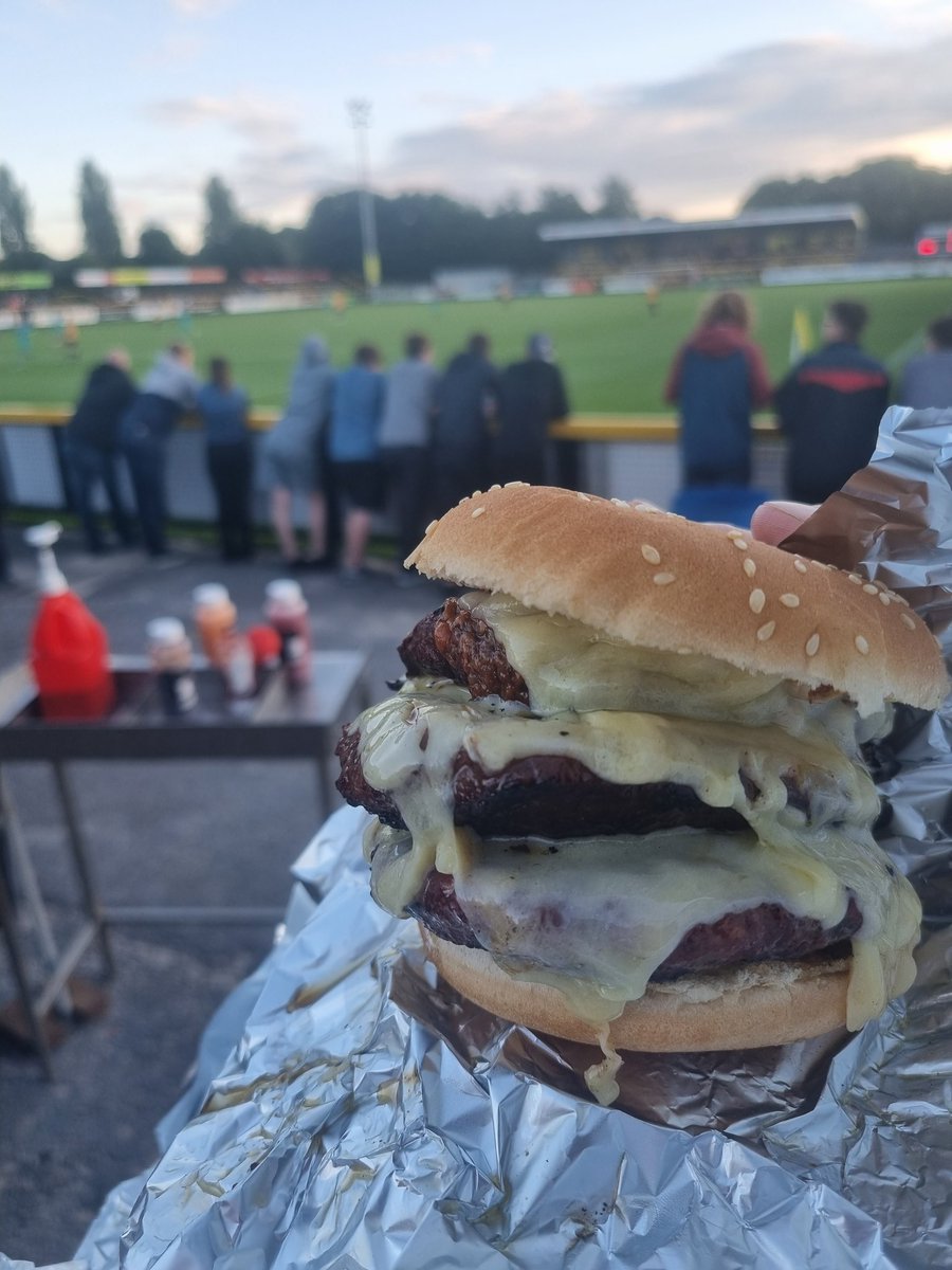 Simon Helm tweet media