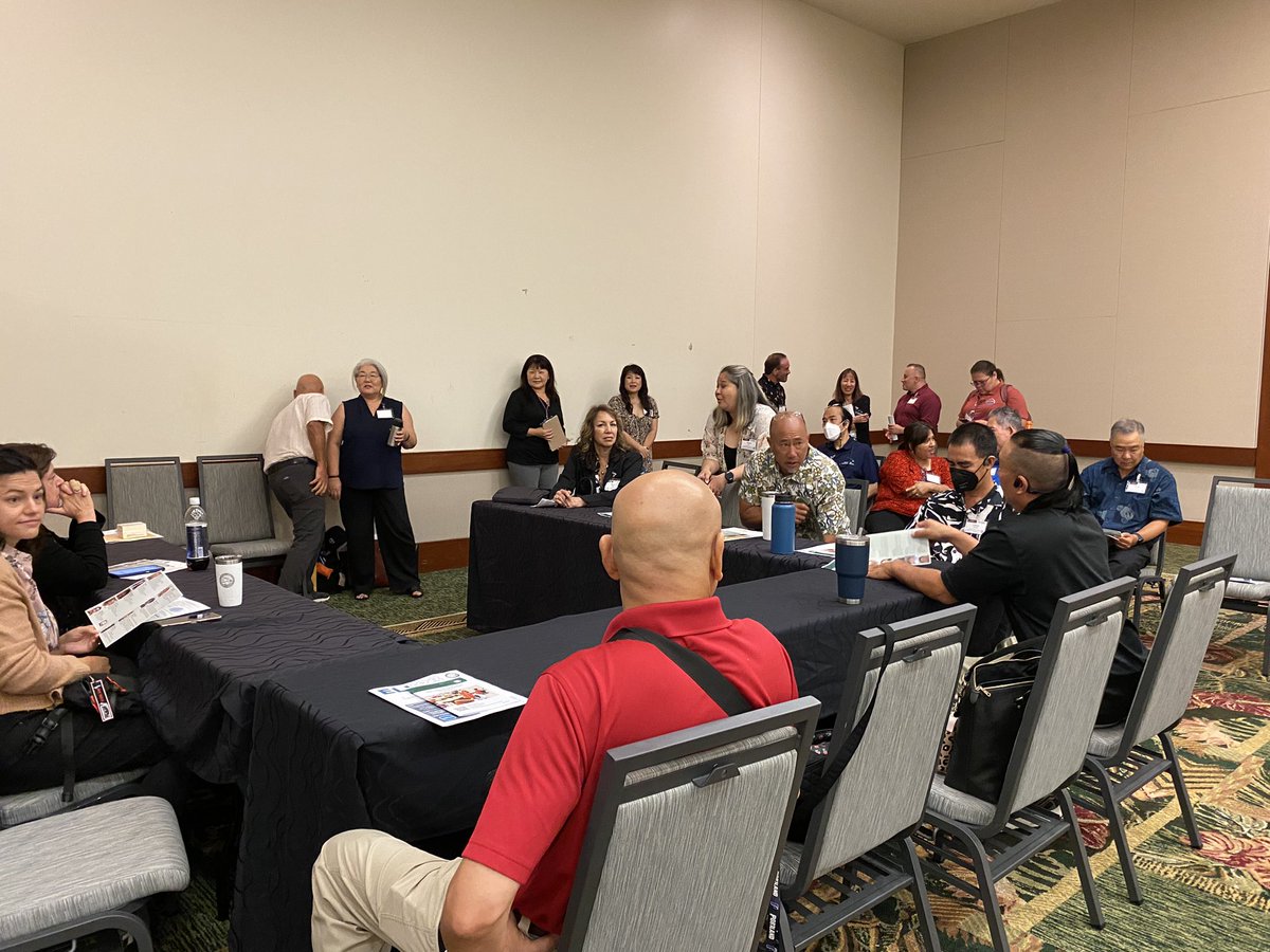 Alisa_Bender's tweet photo. Lighting Learning kicking off in #ELIHI23 Room 313! https://t.co/lPwjtrWURN