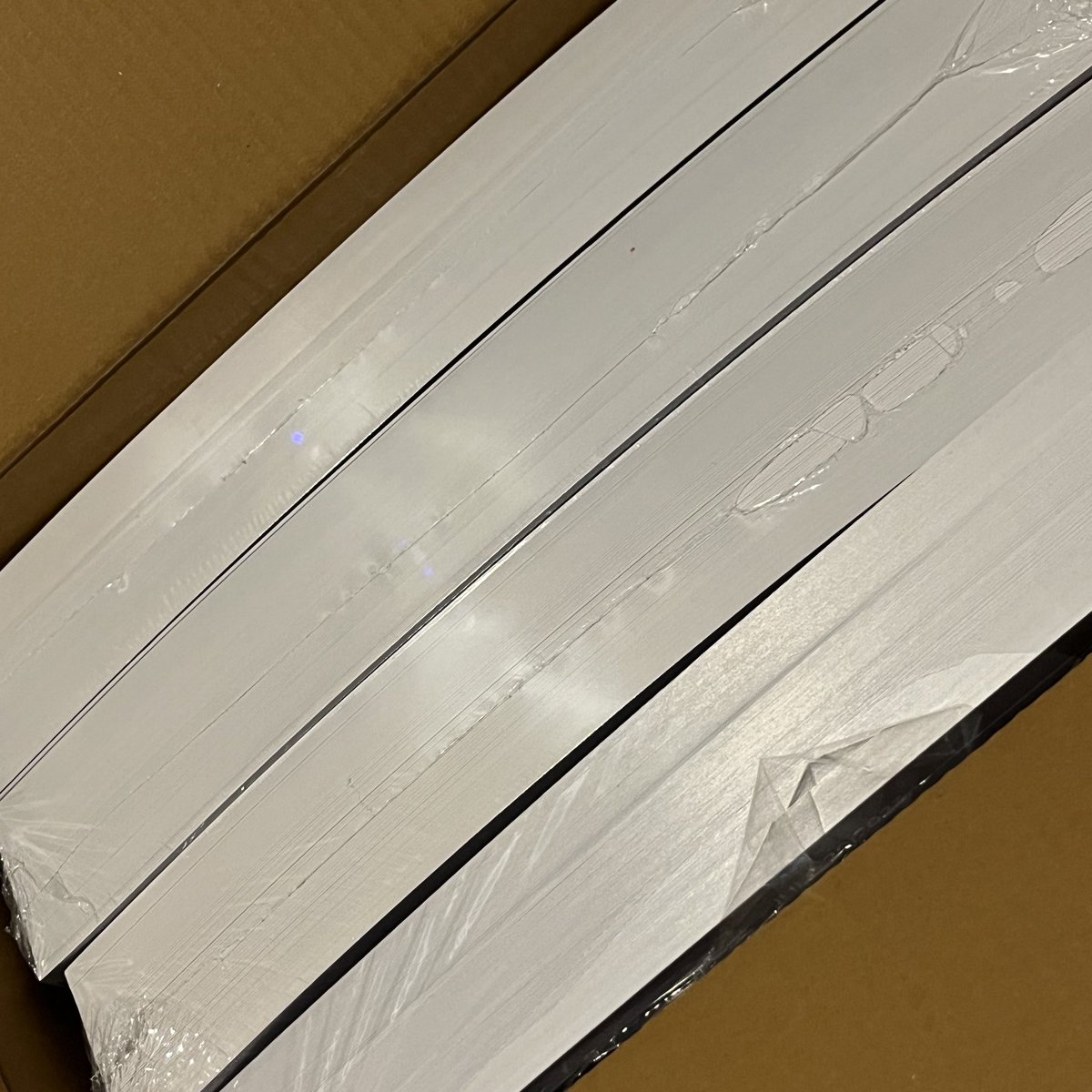 atzprojects's tweet image. بنرات حفل جولة ايتيز في جدة وصلتتتت 🔥🇸🇦

- سيتم توزيعها مجانا لحضور الحفل ❣️
- سيتم الاعلان عن نقاط التوزيع في يوم الحفل 

لمن يمتلكون القدرة يمكنكم طلب البنر لنفسكم وسيتم وصوله لمنزلكم عبر متجر
@Aur0raStore او @Light_Stick_Duw 

#ايتيز_في_جدة #ATEEZinJeddah 
@ATEEZofficial