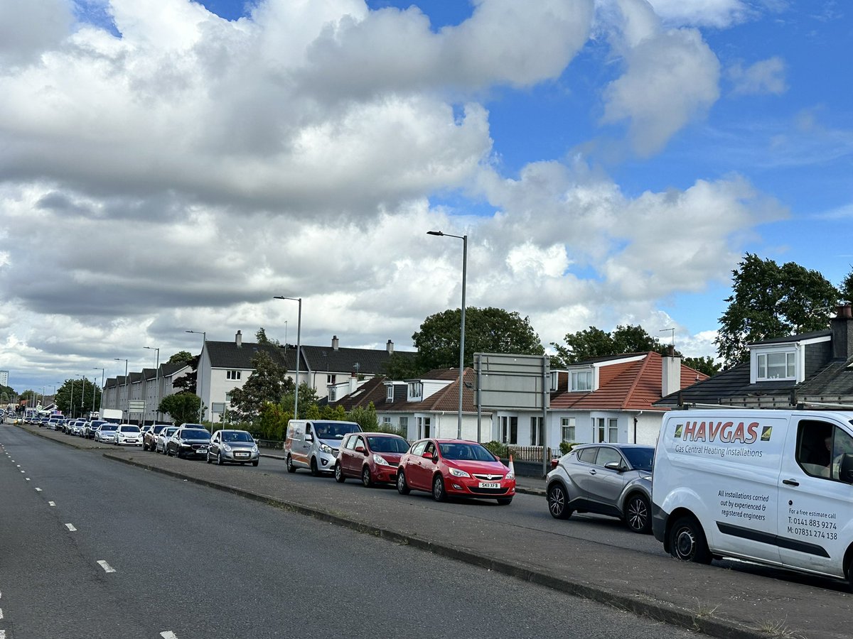 NoConceptOfTime's tweet photo. Spot the bus at the back of this huge queue of cars &amp; vans. Dual carriageway down to one lane because of parking. This is what you get with #PublicControl https://t.co/y5Q24dE5o2