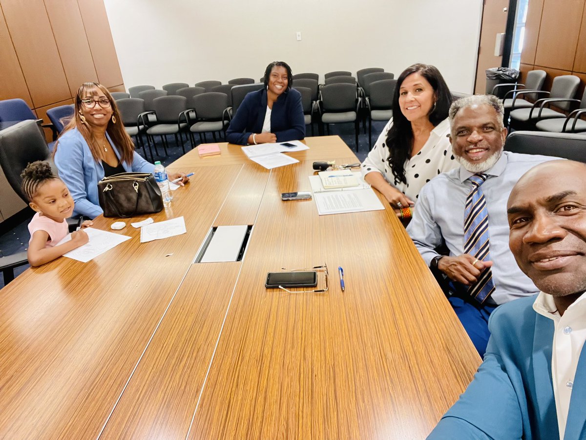 WesleyLeasy's tweet photo. Working Meeting with Senator @catherineforsenate  Representatives @quantaforaz @leahlandrumtaylor @onesimus_strachan @wes_leasy and others of the Arizona Black Caucus membership of 2023 yesterday. https://t.co/iVIF1royQ3