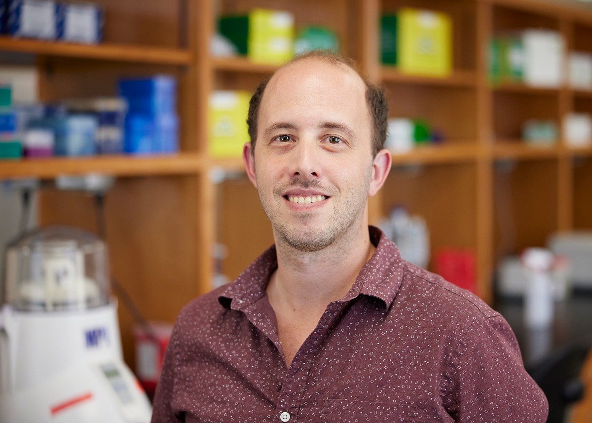 University of Oklahoma (@uofoklahoma) on Twitter photo Daniel Becker, Ph.D., an asst. professor of Biology in <a href="/OUArtsSciences/">OU Dodge Family College of Arts and Sciences</a>, has received a competitive Oak Ridge Associated Universities Ralph E. Powe Junior Faculty Enhancement Award for his continued research on bat migration in western Oklahoma.
Read more: link.ou.edu/43t6POw Daniel Becker, Ph.D., an asst. professor of Biology in <a href="/OUArtsSciences/">OU Dodge Family College of Arts and Sciences</a>, has received a competitive Oak Ridge Associated Universities Ralph E. Powe Junior Faculty Enhancement Award for his continued research on bat migration in western Oklahoma.
Read more: link.ou.edu/43t6POw