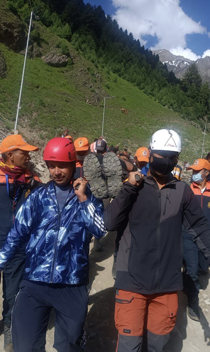 crpf_srinagar's tweet photo. Shri Amarnath Ji Yatra, Day-11.  #MountainRescueTeam of Srinagar Sector #CRPF came to the rescue of a pony operator from Kangan who received head injury after slipping and evacuated him to #Baltal Base Camp. Reportedly, the individual is out of danger. @JKZONECRPF https://t.co/wkTJo3SZXg
