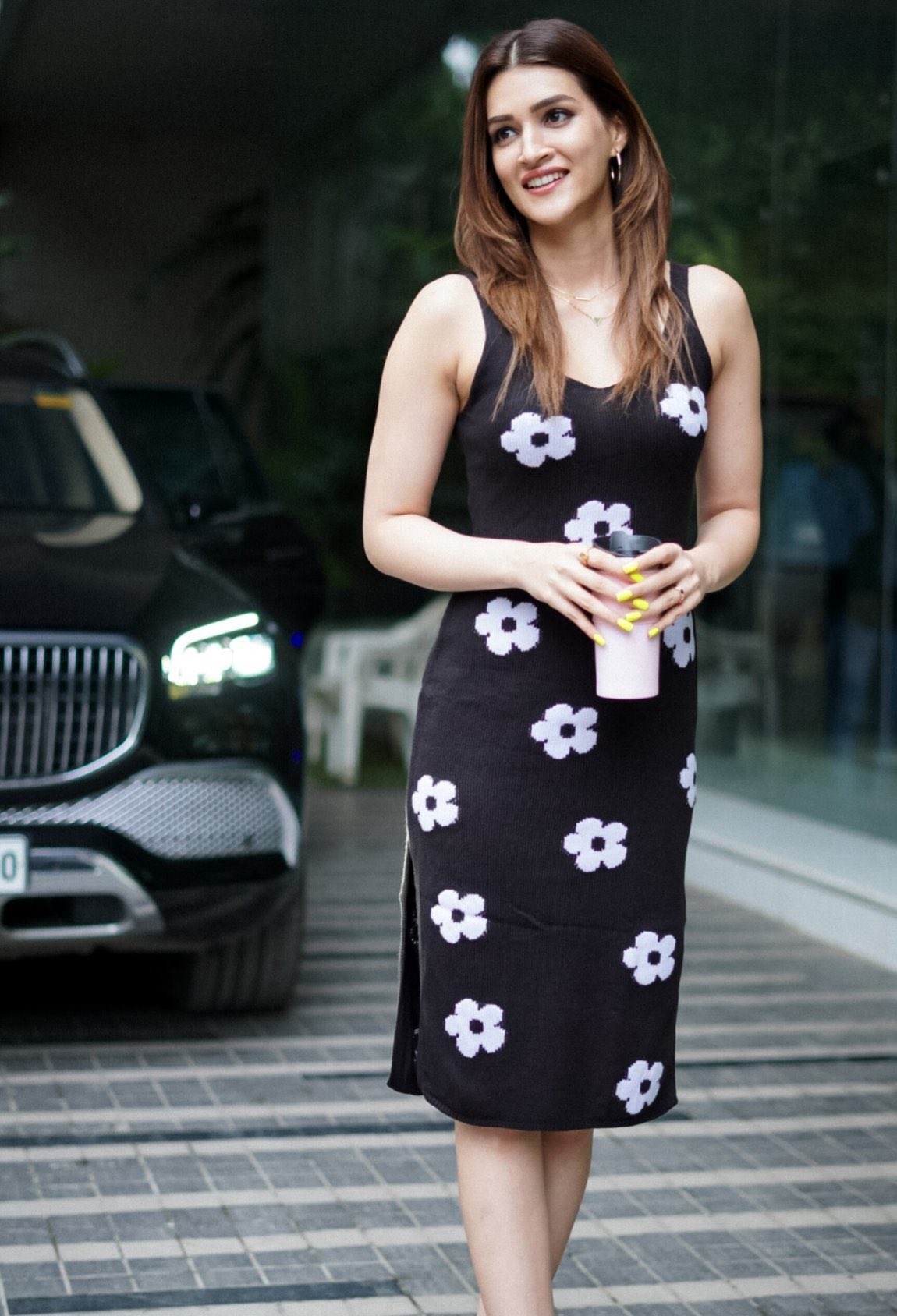 F0xB_HdaYAARVX2?format=jpg&name=large