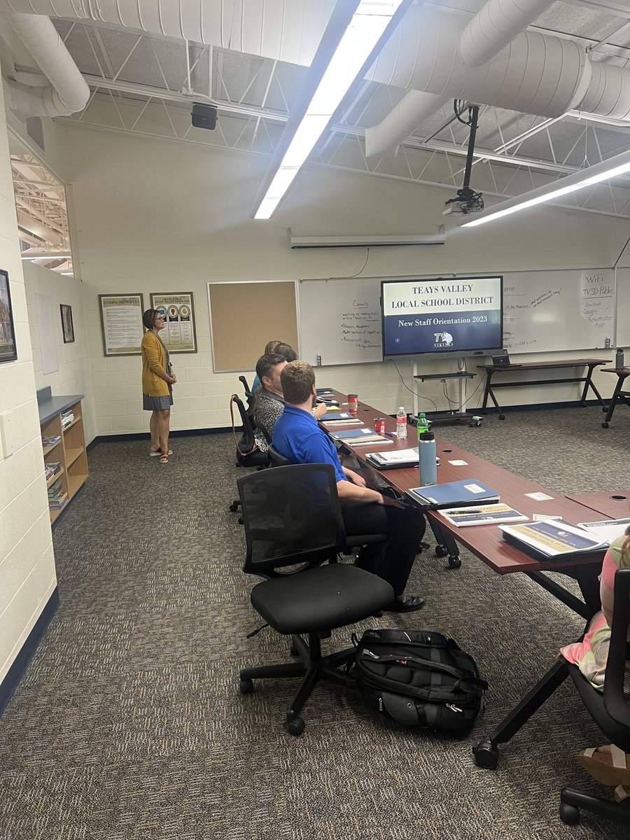 TvlsdV's tweet image. Our second new teacher orientation today, welcoming 20 new Viking staff members. Go Vikings!