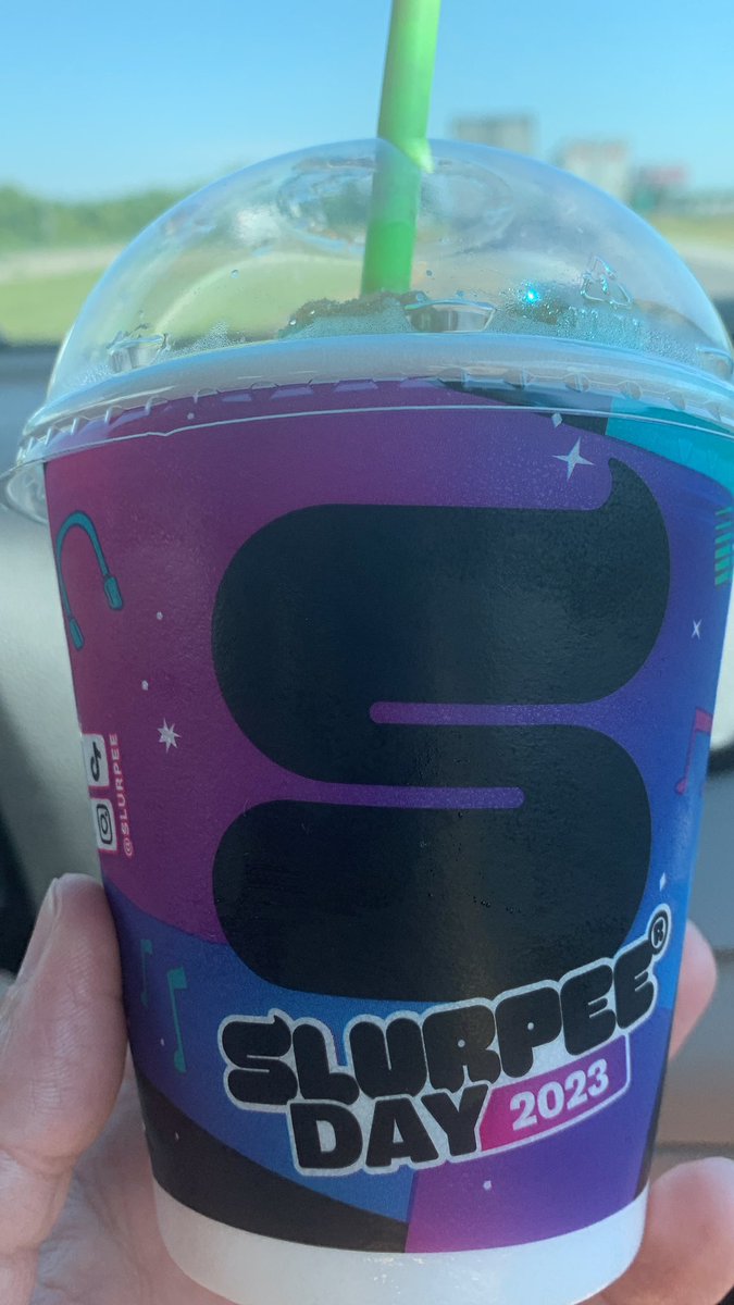 atsHR's tweet photo. PSA - grab your free @Slurpee on 7/11!

#happybirthdaytome
#slurpeeday https://t.co/6Zls09uWDd