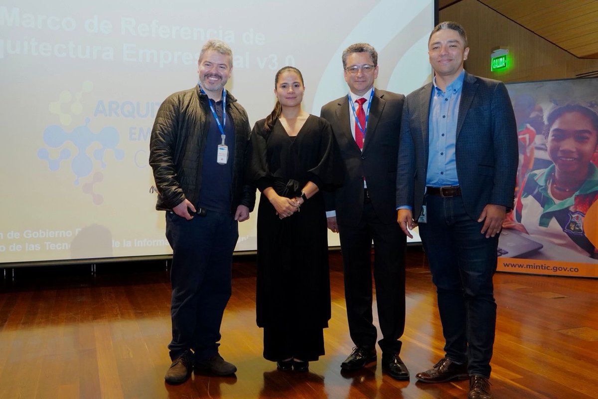 anam_sterling's tweet photo. #GobDigitalCo || Un gran panel nos acompañó en este lanzamiento de la V3.0 del Marco de Referencia de Arquitectura Empresarial. 

Desde @Ministerio_TIC agradecemos a @OracleCOL @GoogleColombia @Uniandes y al equipo de @GobDigitalCO por todo el apoyo y participación. 

#MRAE #DGD https://t.co/QFTkTjUkHK