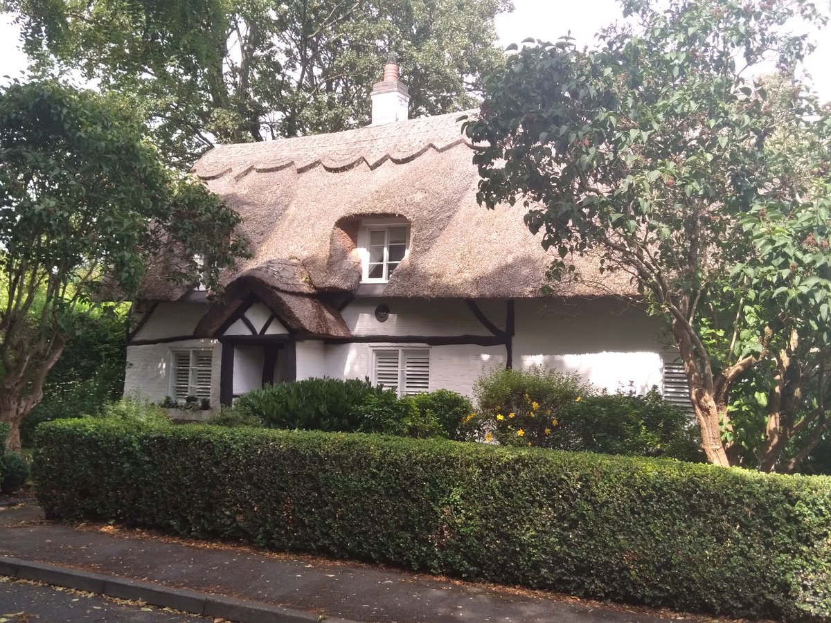 RMcMnow's tweet photo. Took a mini-fieldtrip in #Suburban Leicester during teabreak, some surprises @UrbanHistoryCUP #UrbanHistory50 #UH50 https://t.co/I5UKdftjOy