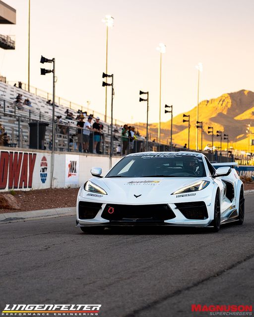 LingenfelterLPE's tweet image. No competition... The #Lingenfelter #Magnuson Supercharged #C8 #Corvette attacks the track and seizes the finish line 🏁

#MaggieOnTop #C8Corvette #LPE #LingenfelterPower #LingenfelterBuilt #MagnusonSuperchargers
