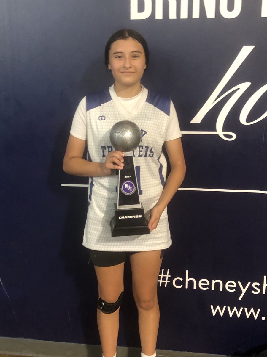 2024Supreme's tweet photo. Had a fun weekend. Played two tourn and went 7-1.  Won consolation Champions in the Duper 64 the Black DIV Champions in Neville Jones invitational.   What a great time with my team.   Congratulations to Lady Trotters https://t.co/kwwRMTZG4z