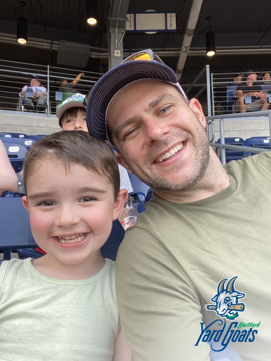 Sentry_Comm's tweet image. Father and son bonding at it's finest. ⚾️

This past weekend, our Director of Brokerage and Advisory, Chris Duclos and son Luca, attended the Hartford Yard Goats game.

We're proud to be a season ticket holder of the @GoYardGoats. 🙌 

#LifeAtSentryCommercial