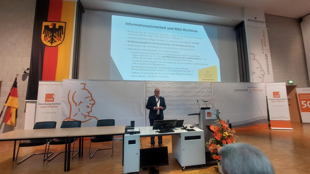 BuBernd's tweet photo. Beim @FI_CODE habe ich heute über die Perspektiven #SachsenAnhalts bei der Informationssicherheit referiert und umgekehrt mich über neueste Trends bei der Cybersicherheit und den Aktivitäten von #Bundeswehr #ZITiS #BND bei Forschung und Innovation informiert. Gut war es! https://t.co/KobFGkDFqy